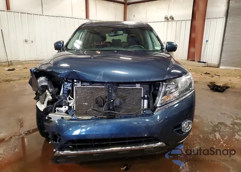 2015 Nissan Pathfinder S z USA, uszkodzony, nr VIN 5N1AR2MM0FC721652